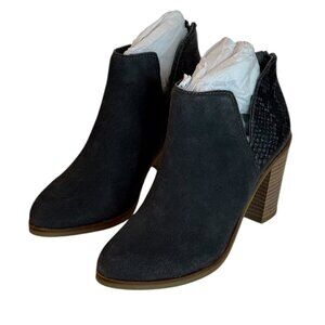 DV8 Dolce Vita Women's Shai Mixed Material Heeled Bootie Gray Size 6.5 NWOB
